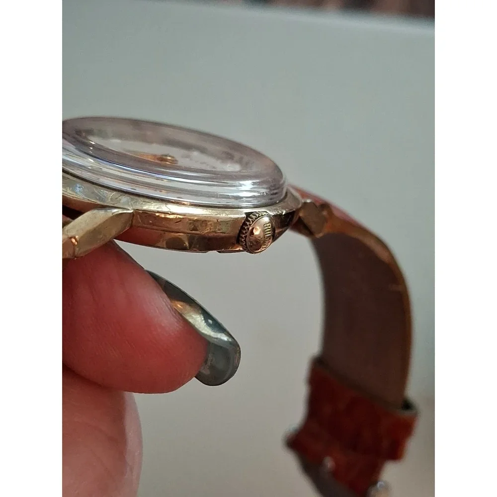 Bulova G875046 17 Jewel Manual Wind, 10KT RGB Mens Watch. Brown Leather Band.